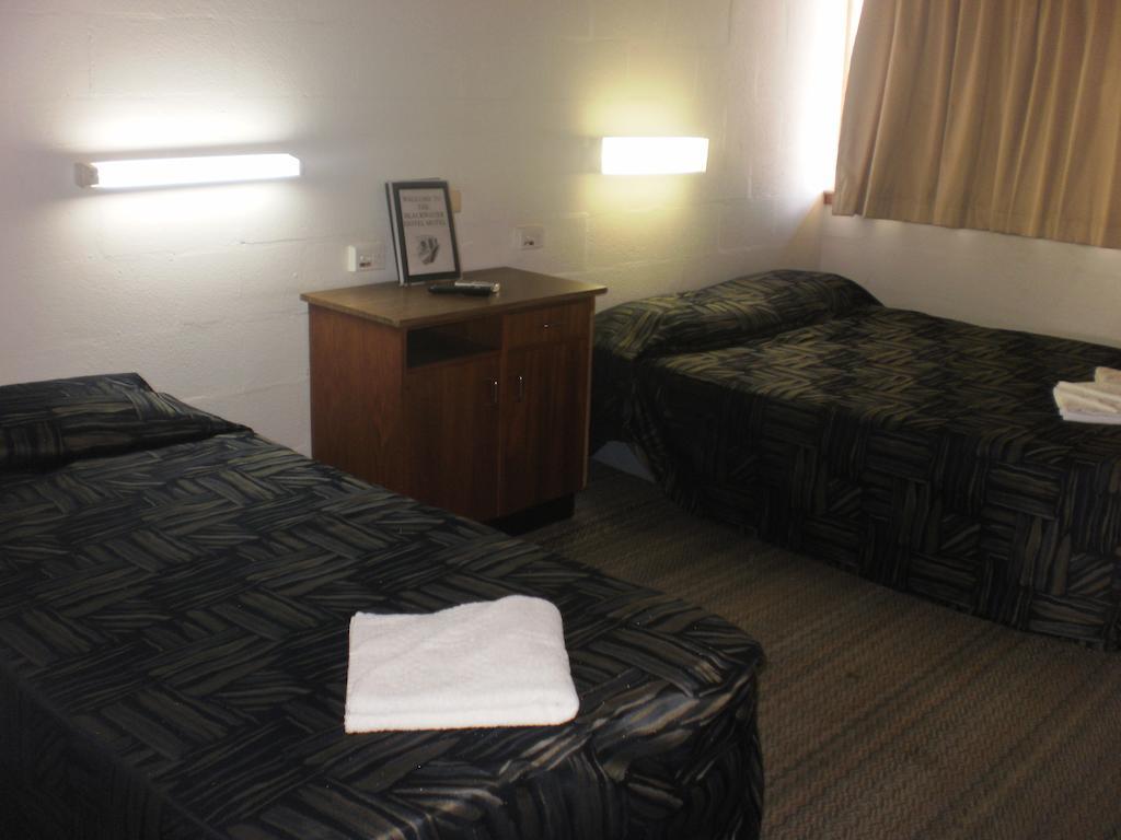 Blackwater Hotel Motel Phòng bức ảnh