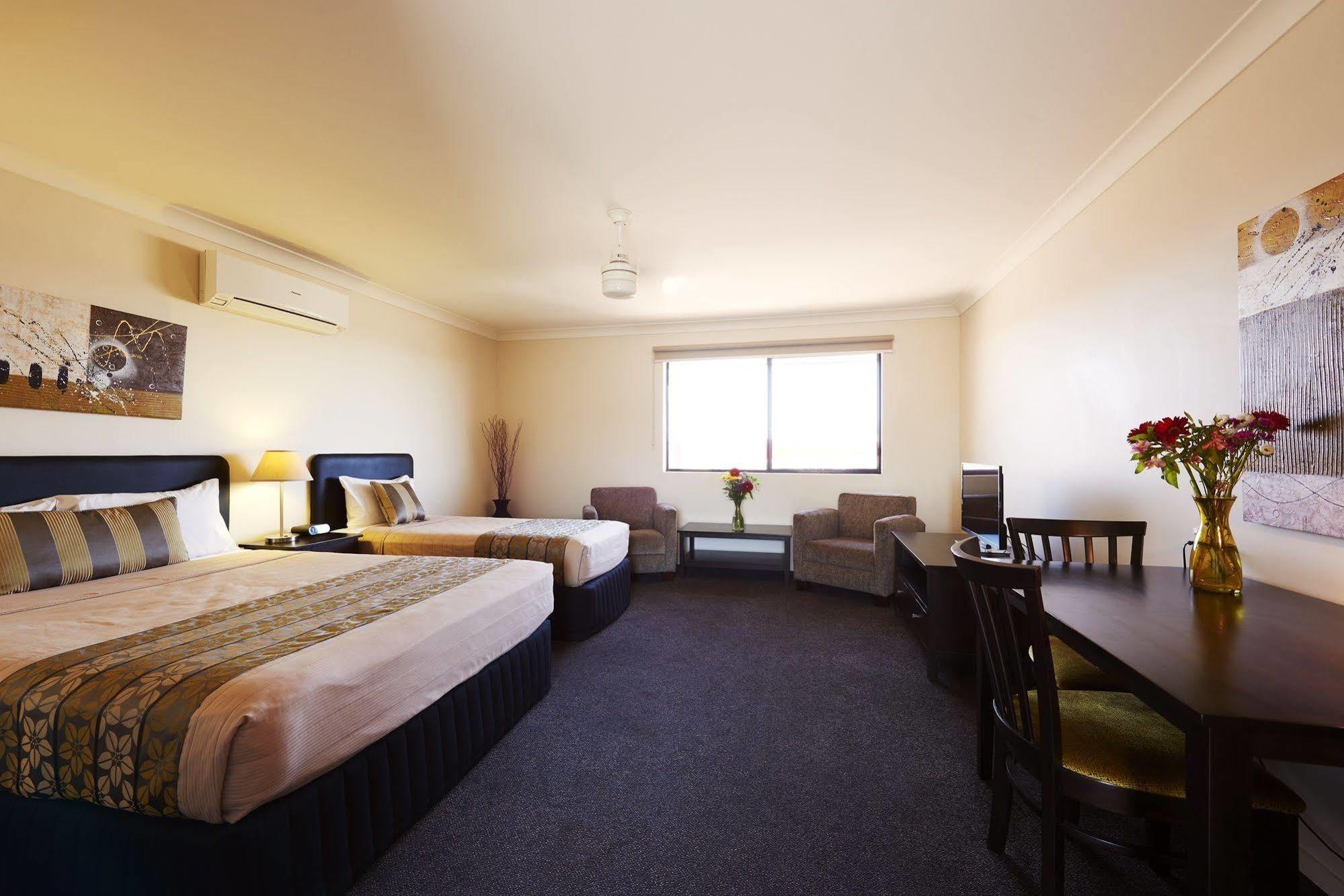 Blackwater Hotel Motel Ngoại thất bức ảnh